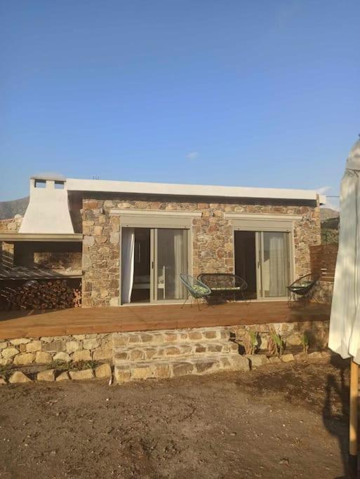 Mekia'S Beach House Livadia  Экстерьер фото