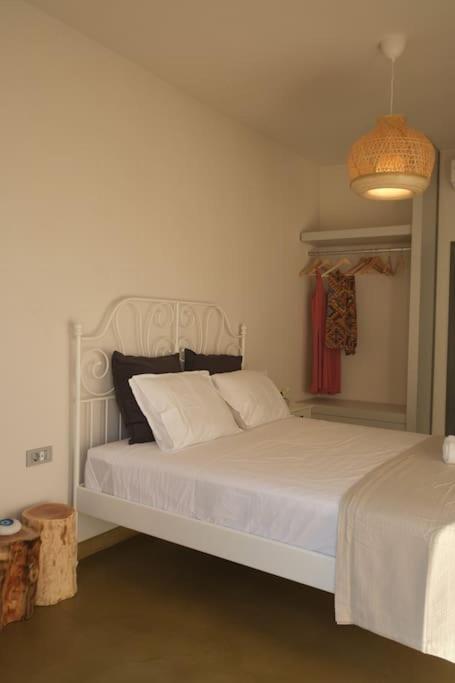 Mekia'S Beach House Livadia  Экстерьер фото