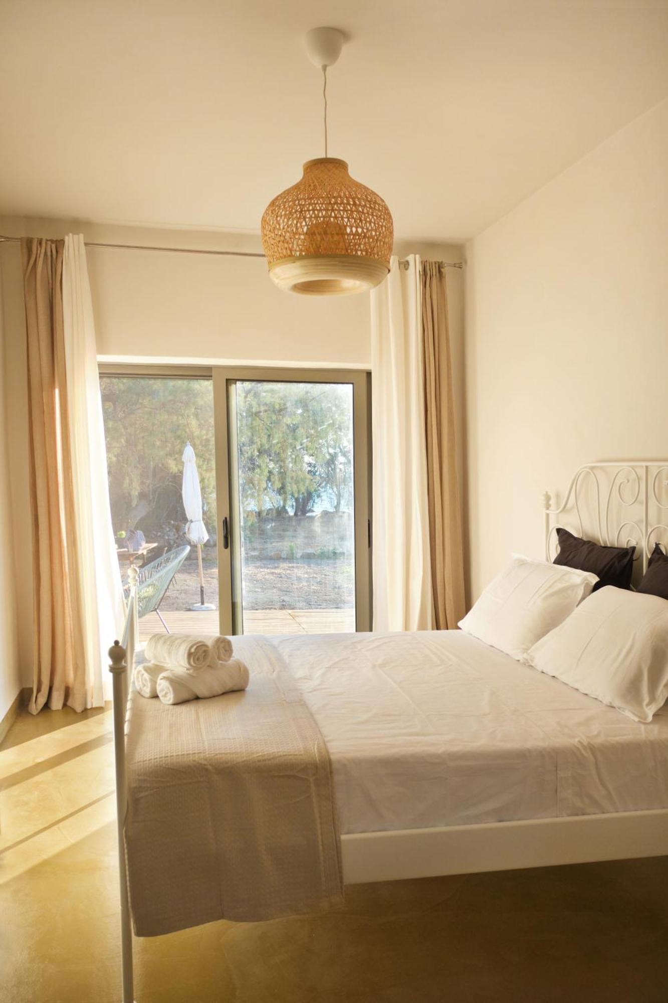 Mekia'S Beach House Livadia  Экстерьер фото