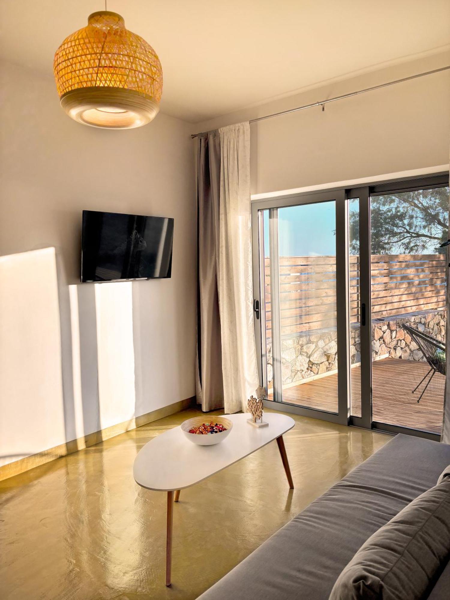 Mekia'S Beach House Livadia  Экстерьер фото
